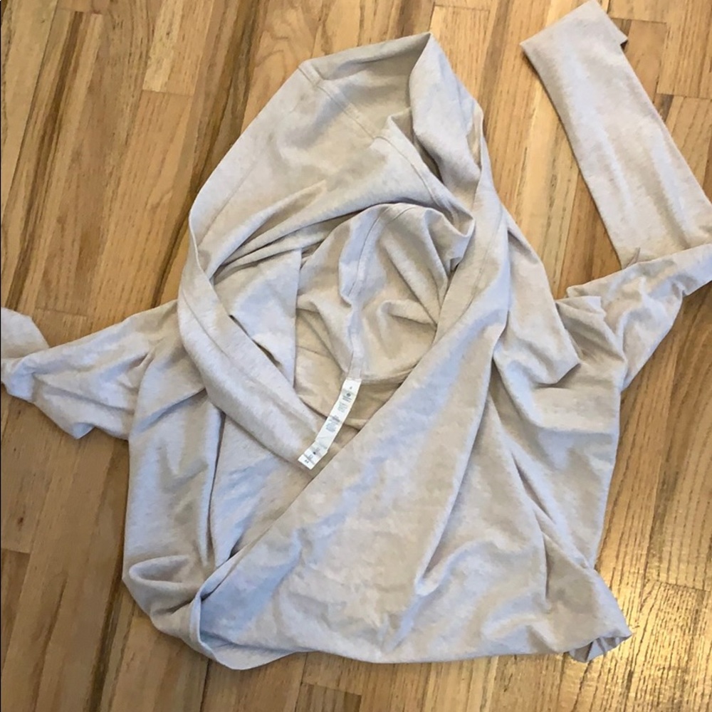Lululemom multiple way wrap